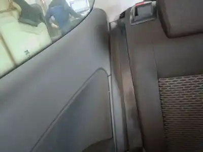 Автозапчасти б/у задний правый ремень безопасности за volkswagen golf vi (5k1) 1.4 tsi ссылки oem iam 1k6857806aaraa