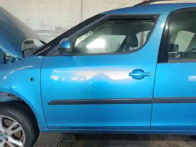 Pezzo di ricambio per auto di seconda mano PORTA ANTERIORE SINISTRA per SKODA ROOMSTER (5J7)  Riferimenti OEM IAM 5J7 831 055  