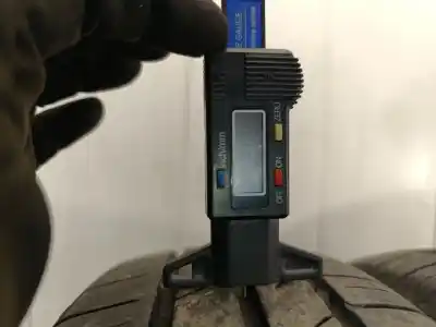 Recambio de automóvil de segunda mano de neumatico para nissan micra iii (k12) 1.2 lpg referencias oem iam 175/65/15 84t  