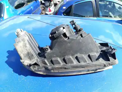 Автозапчастина б/у ліва фара для peugeot 106 ii (1a_, 1c_) 1.5 d посилання на oem iam 6204c7  