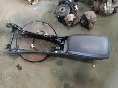 Recambio de automóvil de segunda mano de CONSOLA CENTRAL para MERCEDES CLA COUPÉ (C117) CLA 180 (117.342) referencias OEM IAM 17668027019H68  