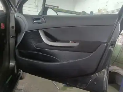 Pièce détachée automobile d'occasion garniture de porte avant droite pour peugeot 308 sw i (4e_, 4h_) 2.0 hdi références oem iam 