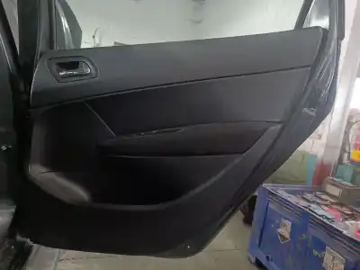 Pièce détachée automobile d'occasion garniture de porte arrière droite pour peugeot 308 sw i (4e_, 4h_) 2.0 hdi références oem iam 