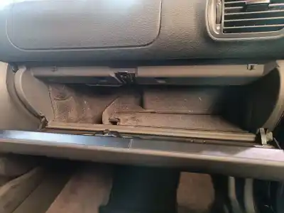 Автозапчастина б/у бардачок для audi a3 (8l1) 1.9 tdi посилання на oem iam 8l18570955fs  