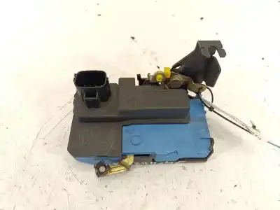 Second-hand car spare part front right door lock for volvo xc90 oem iam references 30699748