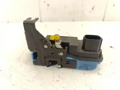 Second-hand car spare part front right door lock for volvo xc90  oem iam references 30699748  