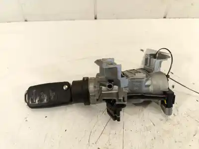 Pièce détachée automobile d'occasion COMMUTATEUR D'ALLUMAGE pour VOLKSWAGEN GOLF VI (5K1)  Références OEM IAM 1K0905851B  