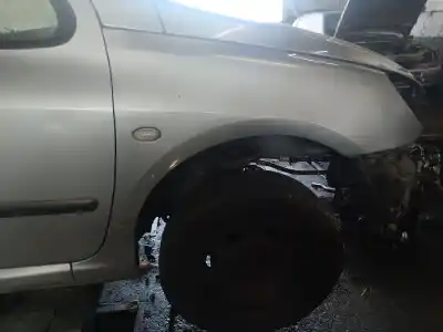 Peça sobressalente para automóvel em segunda mão guarda-lamas dianteiro direito por peugeot 307 (3a/c) 2.0 hdi 90 referências oem iam 