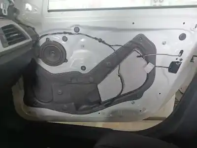 Автозапчасти б/у регулятор стекла переднего правого за BMW 1 (F20) 116 D ссылки OEM IAM 51337281882  