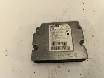 Peça sobressalente para automóvel em segunda mão centralina de airbag por renault laguna iii (bt0/1) 2.0 dci (bt01, bt08, bt09, bt0e, bt0k, bt12, bt1c, bt1d,... referências oem iam 285586520r