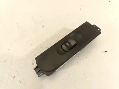 Recambio de automóvil de segunda mano de MANDO ELEVALUNAS DELANTERO DERECHO para MERCEDES SPRINTER 3,5-T FURGONETA (B906) 316 CDI (906.631 906.633 906.635 906.637) referencias OEM IAM A9065451913  