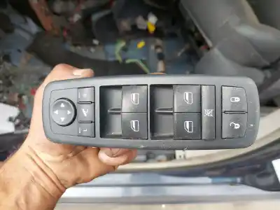 Pezzo di ricambio per auto di seconda mano INTERRUTTORE ALZACRISTALLI ANTERIORE SINISTRO per CHRYSLER GRAND VOYAGER V (RT) 2.8 CRD Riferimenti OEM IAM   