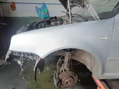Автозапчасти б/у ЛЕВОЕ ПЕРЕДНЕЕ КРЫЛО за VOLKSWAGEN GOLF IV (1J1) 1.9 TDI ссылки OEM IAM   