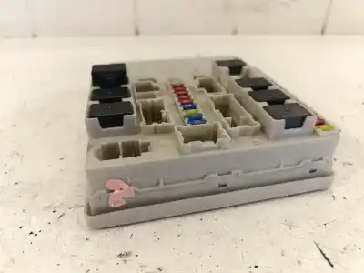 Second-hand car spare part fuse box unit for renault modus / grand modus (f/jp0_) 1.5 dci (fp0d, jp0d) oem iam references 233293d  