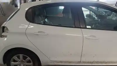 Автозапчастина б/у ДВЕРІ ЗАДНІ ПРАВІ для PEUGEOT 208 1.6 16V HDi FAP Посилання на OEM IAM   