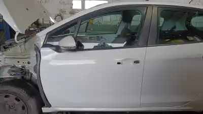Автозапчастина б/у ПЕРЕДНІ ЛІВІ ДВЕРІ для PEUGEOT 208 1.6 16V HDi FAP Посилання на OEM IAM   