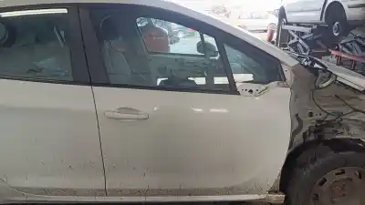 Автозапчастина б/у ПЕРЕДНІ ПРАВІ ДВЕРІ для PEUGEOT 208 1.6 16V HDi FAP Посилання на OEM IAM   