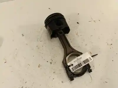 Pezzo di ricambio per auto di seconda mano PISTONE per OPEL ASTRA K (B16) 1.6 CDTI (68) Riferimenti OEM IAM 55577552  