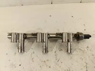 Pezzo di ricambio per auto di seconda mano rampa iniettori per peugeot 308 sw ii (lc_, lj_, lr_, lx_, l4_) 1.2 thp 130 riferimenti oem iam 9802438180  