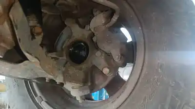 Pezzo di ricambio per auto di seconda mano attacco anteriore destro per nissan terrano ii (r20) 2.7 td 4wd riferimenti oem iam 