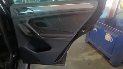 Pezzo di ricambio per auto di seconda mano RIVESTIMENTO PORTA POSTERIORE DESTRO per VOLKSWAGEN TIGUAN (AX1) 4MOTION Riferimenti OEM IAM   