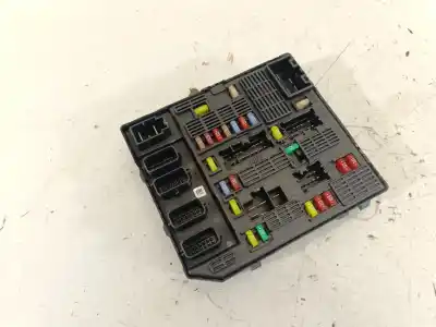 Pièce détachée automobile d'occasion BOÎTES À FUSIBLES pour RENAULT MEGANE III FASTBACK (BZ0/1_, B3_)  Références OEM IAM 284B60874R  