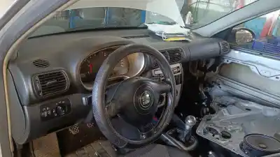 Second-hand car spare part dashboard for seat toledo ii (1m2) 1.9 tdi oem iam references 1m1857041k5sy