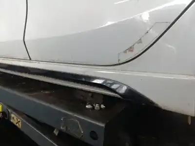 Second-hand car spare part side skirt for kia ceed (cd) 1.6 crdi 115 oem iam references   