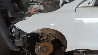 Second-hand car spare part left front fin for kia ceed (cd) 1.6 crdi 115 oem iam references 66311j7000