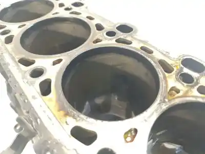 Автозапчастина б/у блокувати для mazda cx-7 (er) 2.2 mzr-cd awd (er10a) посилання на oem iam r2aa-02-200  