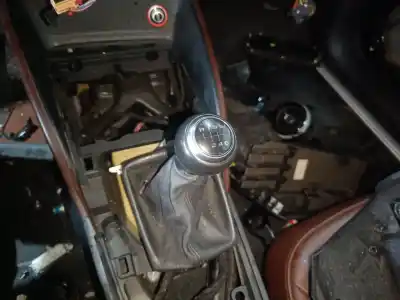 Pezzo di ricambio per auto di seconda mano leva del cambio per audi a3 limousine (8vs, 8vm) 2.0 tdi riferimenti oem iam 5q0 711 049 aq