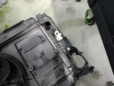 Peça sobressalente para automóvel em segunda mão radiador de água por volvo v60 i (155) d2 referências oem iam 31338765