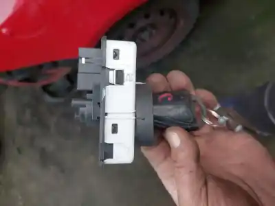 Second-hand car spare part ignition switch for saab 9-3 cabrio vector oem iam references 12801010  
