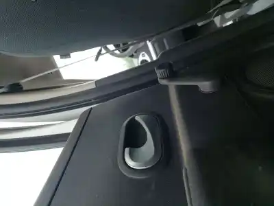 Peça sobressalente para automóvel em segunda mão Puxador Interior Traseiro Esquerdo por RENAULT CLIO III 20 Aniversario Referências OEM IAM   