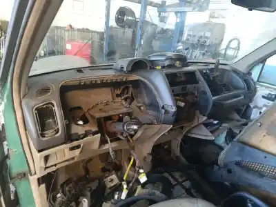 Peça sobressalente para automóvel em segunda mão TABLIER por NISSAN TERRANO II (R20) 2.7 TD 4WD Referências OEM IAM 680300X800  