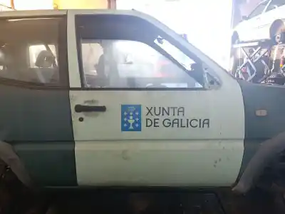 Peça sobressalente para automóvel em segunda mão PORTA DIANTEIRA DIREITA por NISSAN TERRANO II (R20) 2.7 TD 4WD Referências OEM IAM 801007F030  