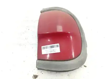 İkinci el araba yedek parçası SAG KUYRUK LAMBASI için NISSAN TERRANO II (R20) 2.7 TD 4WD OEM IAM referansları 268550X000  