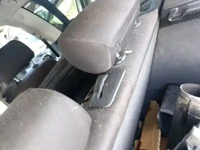 Second-hand car spare part CENTRAL REAR SEAT BELT for AUDI A3 (8P1) 2.0 TDI 16V OEM IAM references 8P0857807MV04  