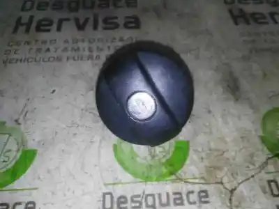 Peça sobressalente para automóvel em segunda mão tampa de combustível por peugeot 207 confort referências oem iam 1508k6