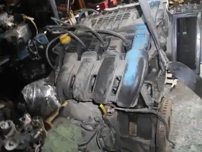 Second-hand car spare part complete engine for renault clio ii fase ii (b/cb0) 1.2 oem iam references d4f712  