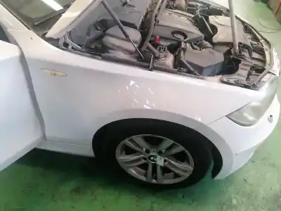 Peça sobressalente para automóvel em segunda mão guarda-lamas dianteiro direito por bmw serie 1 berlina (e81/e87) 118d referências oem iam 