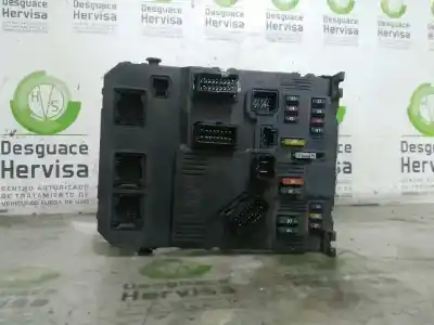 Pièce détachée automobile d'occasion BOÎTES À FUSIBLES pour PEUGEOT 206 BERLINA  Références OEM IAM 9652474680 BSIE0100 S118085320C
