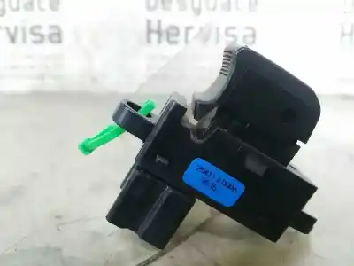 Second-hand car spare part rear right power window switch for nissan note (e11e) tekna oem iam references 25411ed00a  