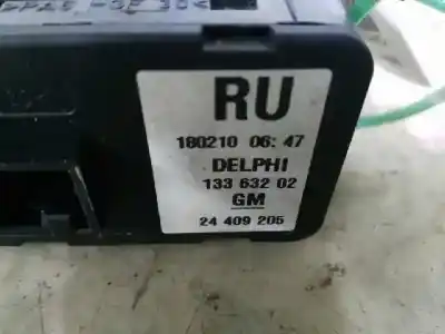 Second-hand car spare part left front power window switch for opel combo familiar oem iam references 13363202  24409205