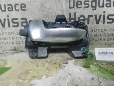 Peça sobressalente para automóvel em segunda mão puxador interior dianteiro esquerdo por kia carens iv 1.6 gdi referências oem iam 82610a4110crp