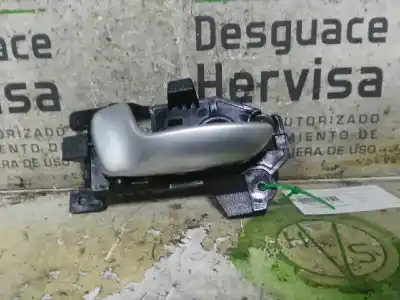 Peça sobressalente para automóvel em segunda mão puxador interior traseiro esquerdo por kia carens iv 1.6 gdi referências oem iam 