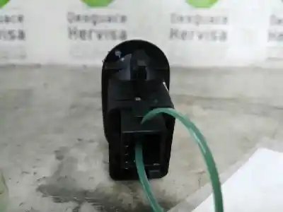 Second-hand car spare part left front power window switch for citroen c2 (jm_) 1.4 oem iam references 96401469xt  