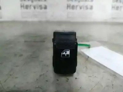 Recambio de automóvil de segunda mano de mando elevalunas trasero derecho para kia carens 2.0 crdi lx monovolumen referencias oem iam 0k2fb66380