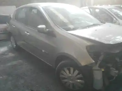 Second-hand car spare part front right fin for renault clio iii 1.5 dci diesel oem iam references 