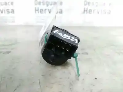 Second-hand car spare part rearview side mirror switch for renault twingo dynamique oem iam references 8200002442b  